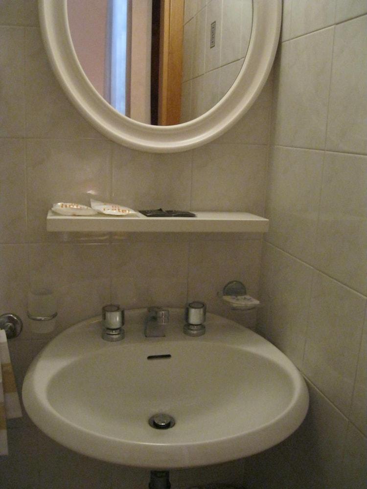 Hotel Venezia Montecatini Terme Buitenkant foto